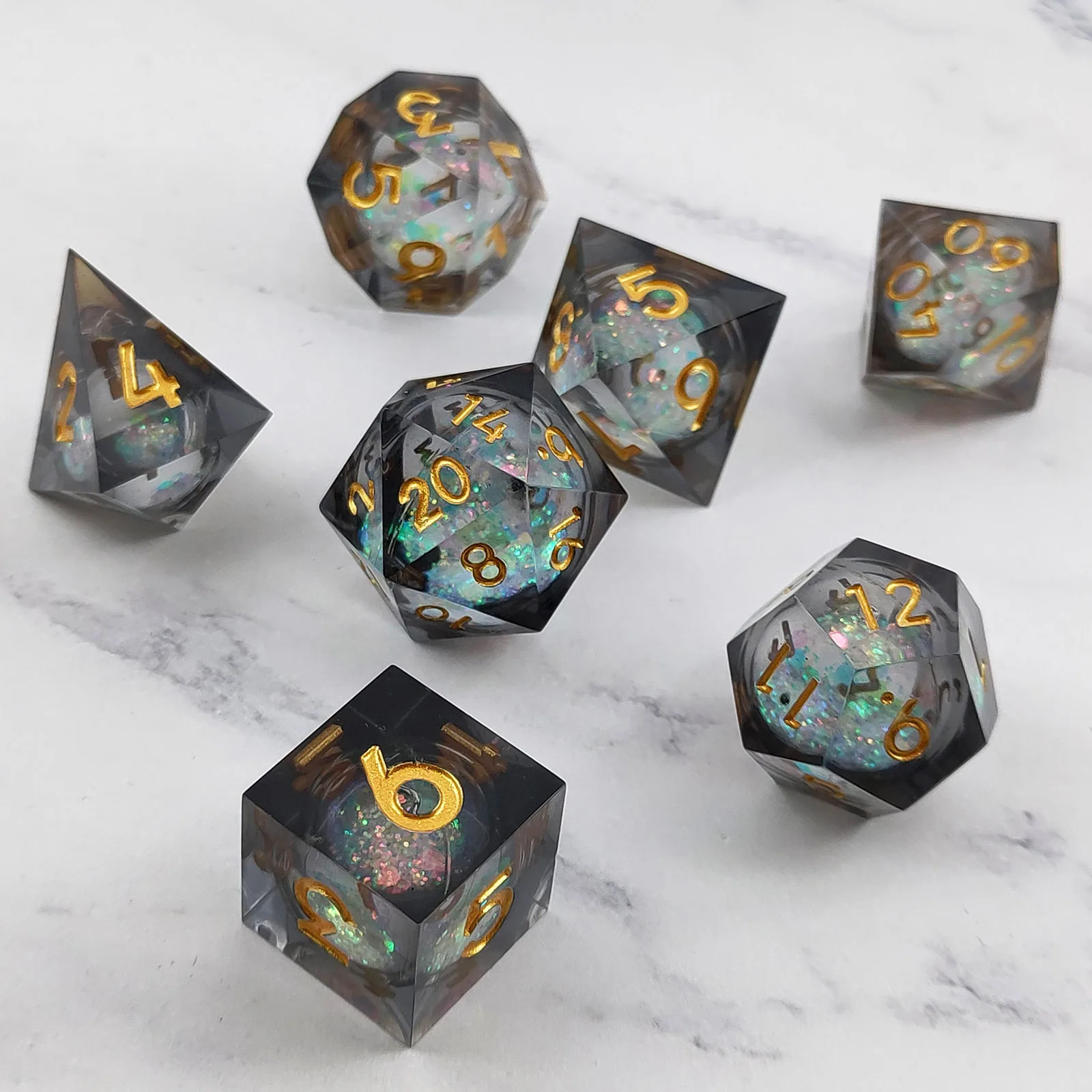 8-Type Resin Dice New Liquid Quicksand Resin Liquid Core Sharp Edge Polyhedron Dice Board Game Dice Set DND Custom 7pcs/Set Dnd