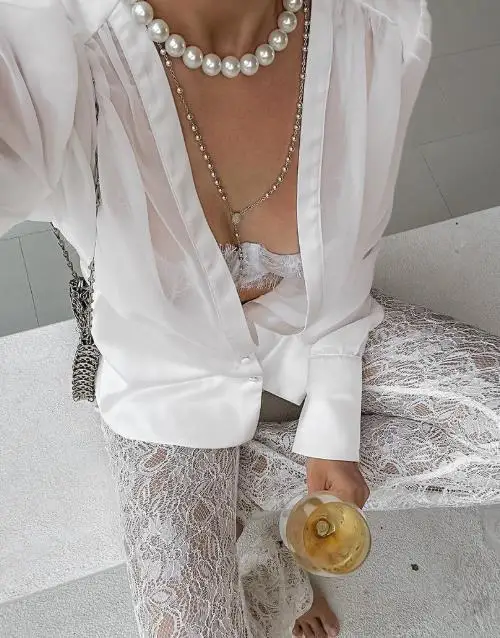 

Lightweight and Sexy Deep V-Tencel Waist Shirt 2025 Spring/summer Fashion New Top for Women