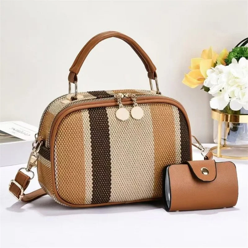 

Stylish Classic Leather Ladies Messenger Bag Tote Crossbody By Famous Designer Luxury Brand Elegant Women