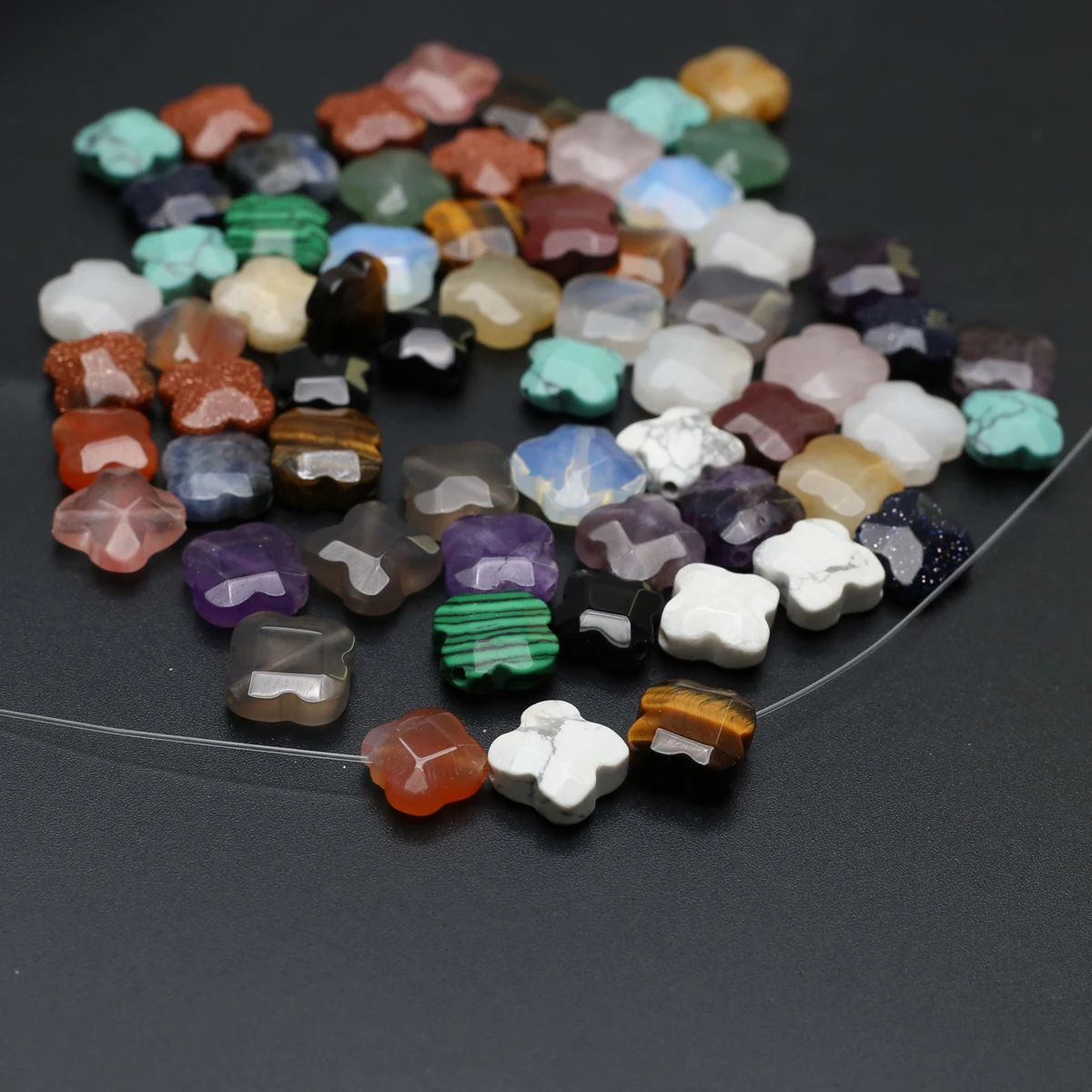 10pcs/pack 12x12x5mm Random Color Four-leaf Clover Shape Natural Stone Crystal Beads for Jewelry Making DIY Necklace Bracelet