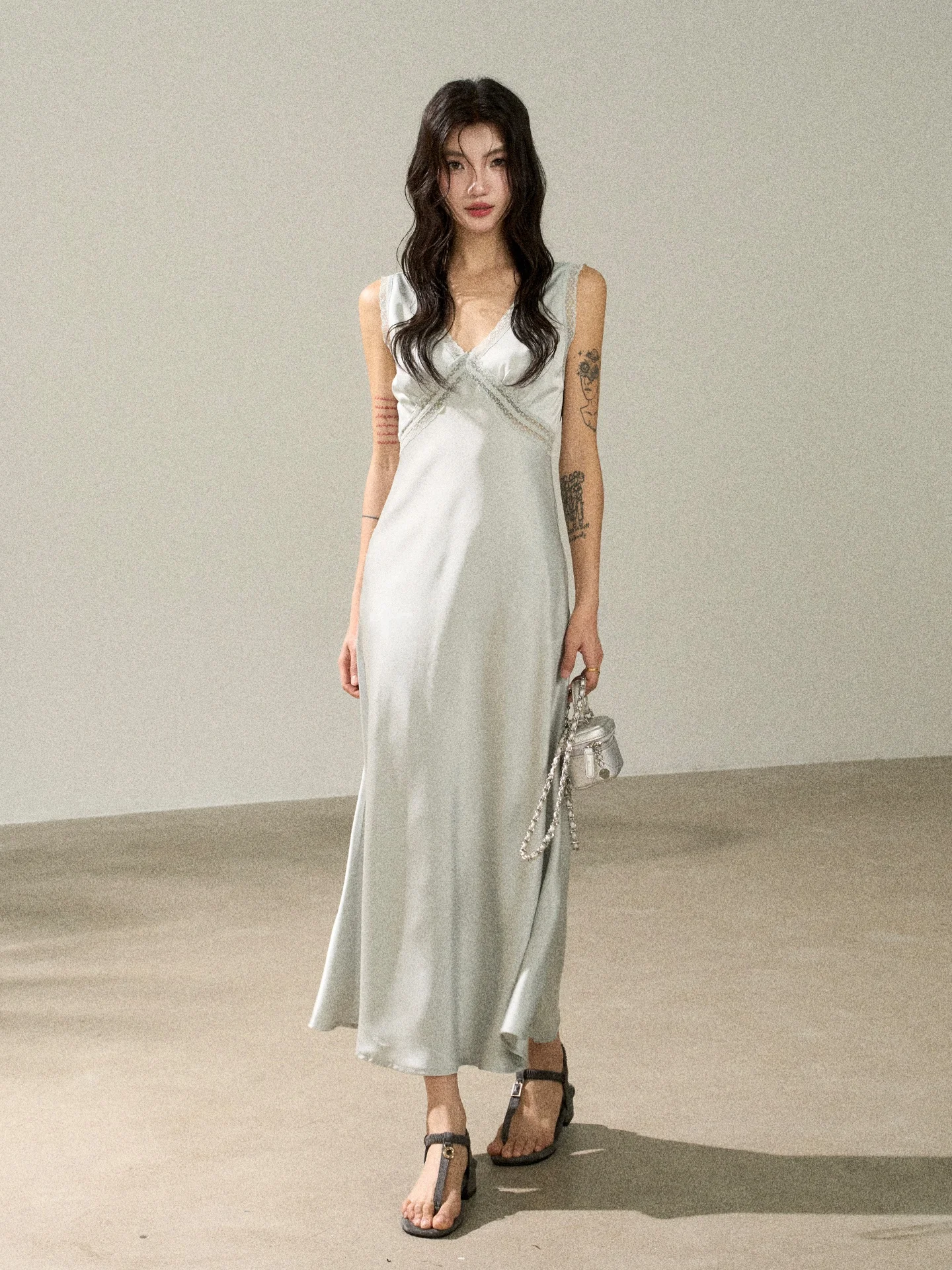 

Летнее женское платье Flower7 в корейском стиле с V-образным вырезом, без рукавов, облегающее, длинное, с запахом, из полиэстера