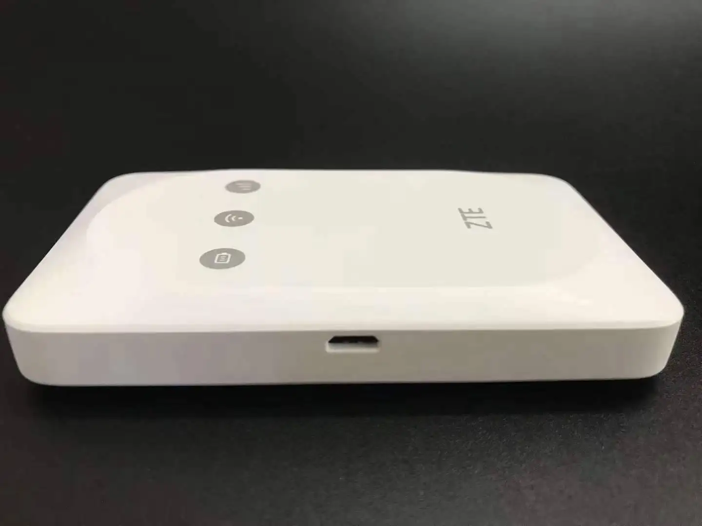 ZTE MF935 4G Mobile Wifi Router LTE Cat4 150Mbps Wireless Hotspot Sim Card Slot Pocket WiFi With 2100mAh Battery