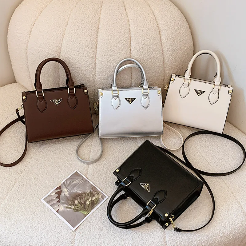 

‌Minimalist Luxury Tote Bag 2025 - Exclusive Women's Shoulder Bag, Spacious Work & Casual Purse with Crossbody Strap