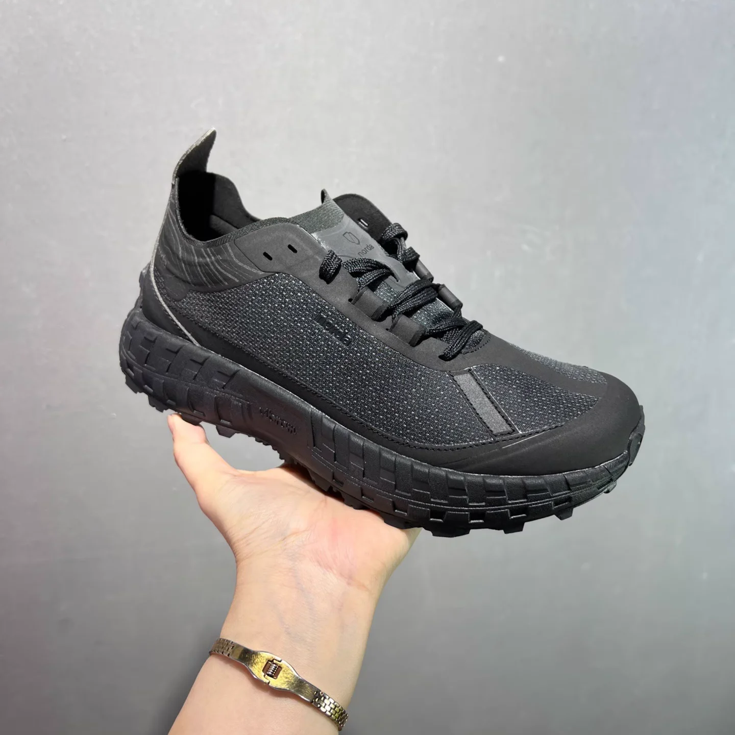 รองเท้าผ้าใบผู้ชาย ระบายอากาศดี แฟชั่น รองเท้าลำลอง รองเท้าวิ่งผู้ชาย รองเท้าผ้าใบลำลอง รองเท้าวิ่ง