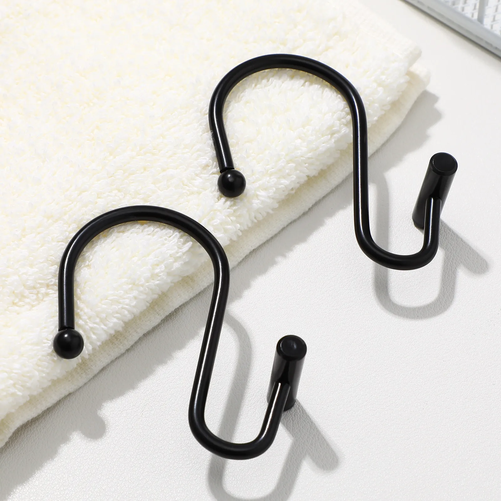 12Pcs S Shape Shower Curtain Hooks Electroplated Iron T-End Design Smooth Slide No Scratch Decor Shower Curtain Hooks