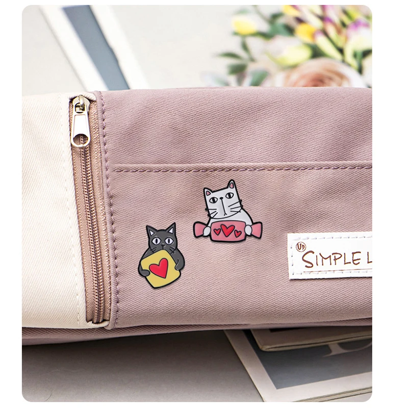 لطيف الحيوان القطط والحب القلب شارة المينا بروش دبابيس العصرية سبائك معدنية مضحك القط الحلوى تصميم التلبيب دبوس مجوهرات اكسسوارات #5