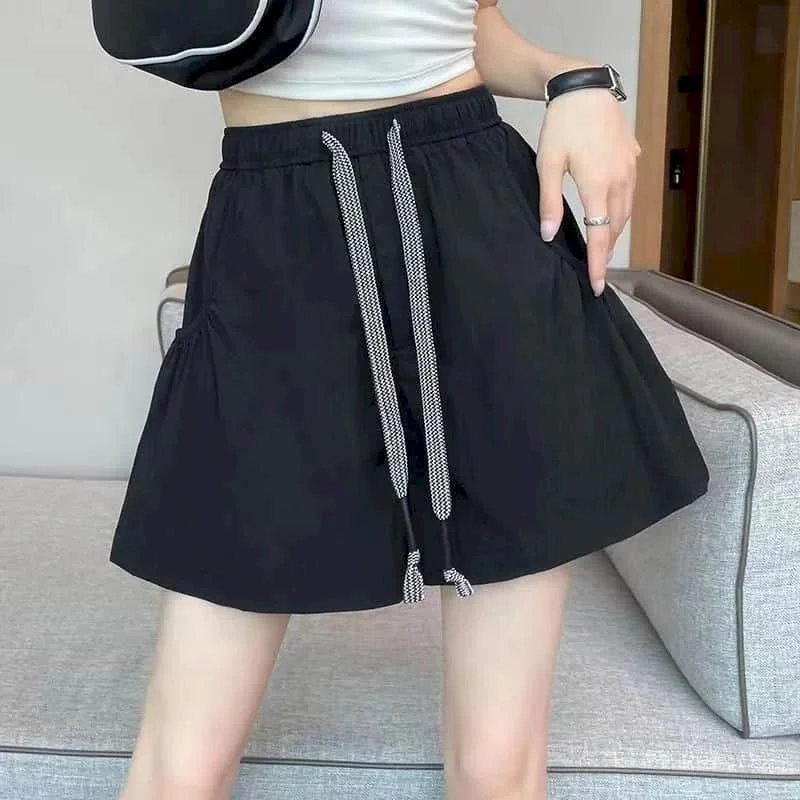 Solid Shorts Women Casual Loose Parachute A-line Wide Leg Shorts Safari Style Elastic Waist Hot Pants Streetwear Women Clothing