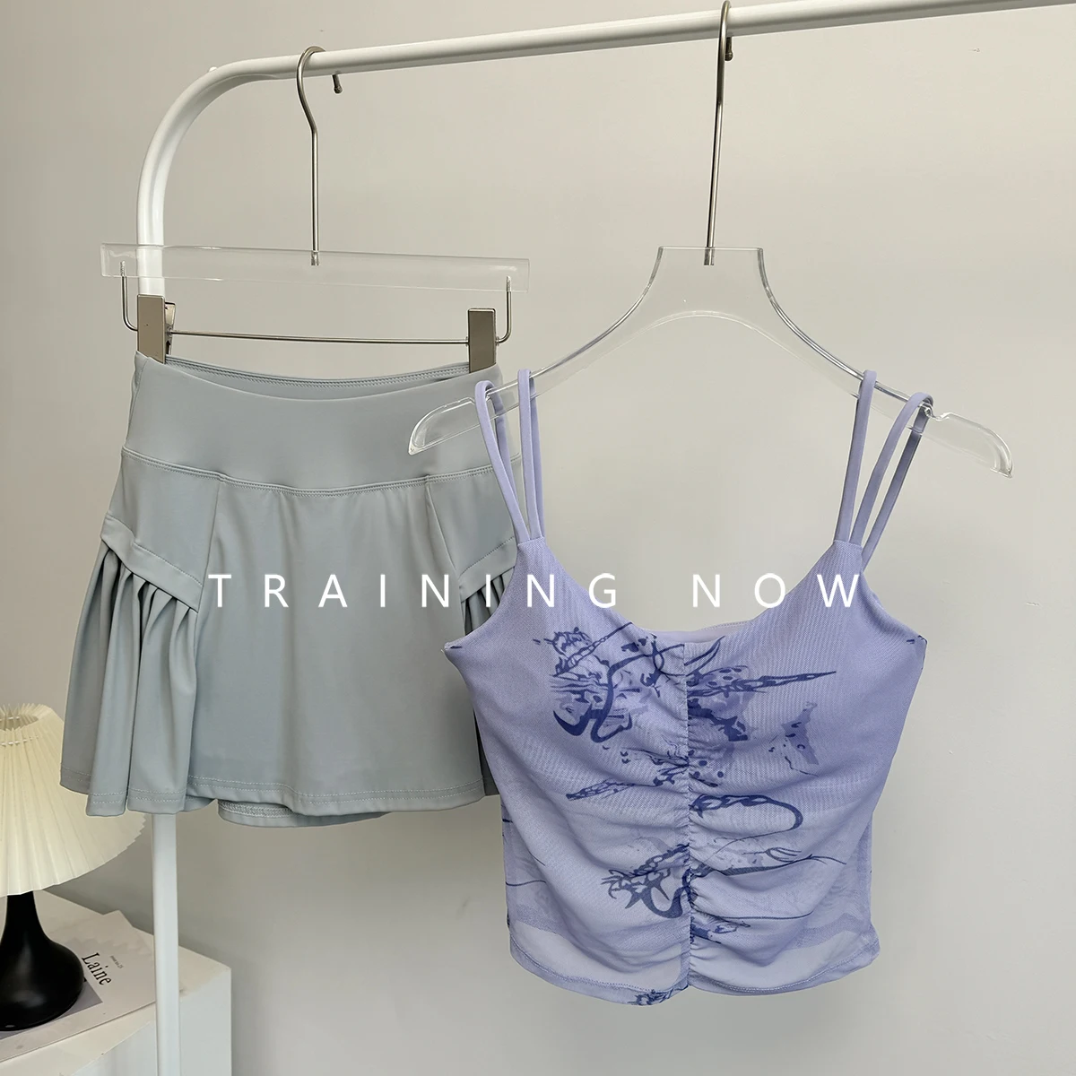 

Internet celebrity new sports suit for women in summer outdoor running training beauty back badminton tennis fitness yoga suit