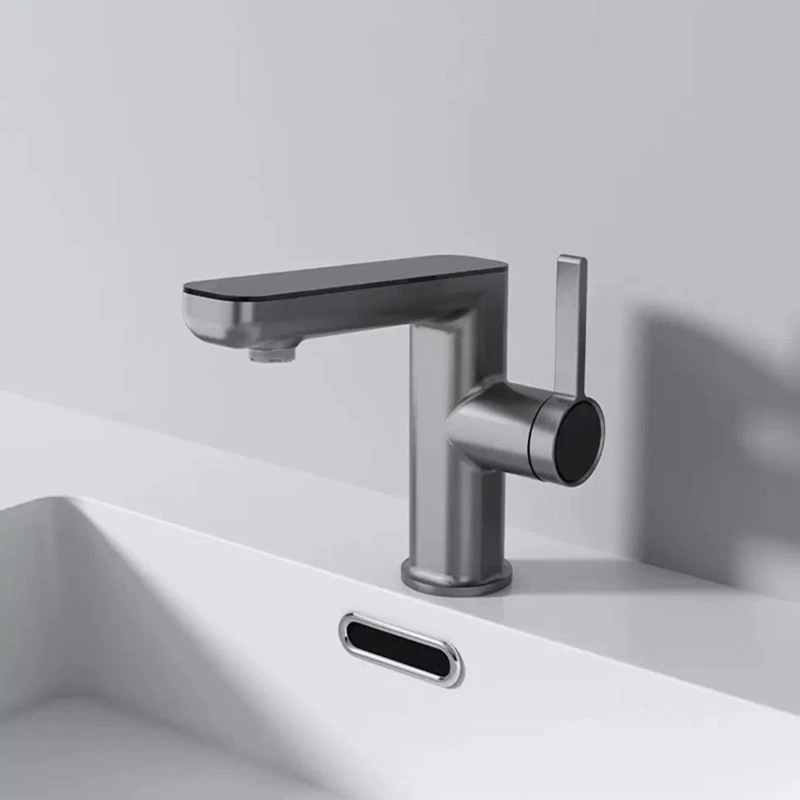 

Bathroom Sink Faucet Dual-function Water Outlet Single-hole Basin Faucet for Home Cold and Hot Water