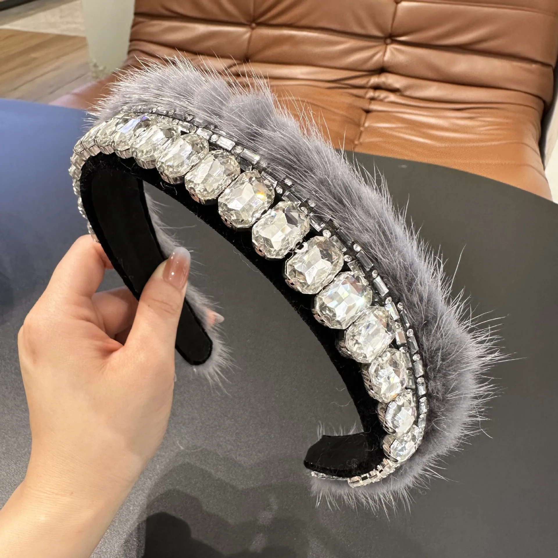 ผู้หญิงFaux Fur Headbandsตุ๊กตาผมHoopเกาหลีกว้างหัวHoop HairbandsคุณภาพสูงRhinestone Chain Headwearอุปกรณ์เสริมผม