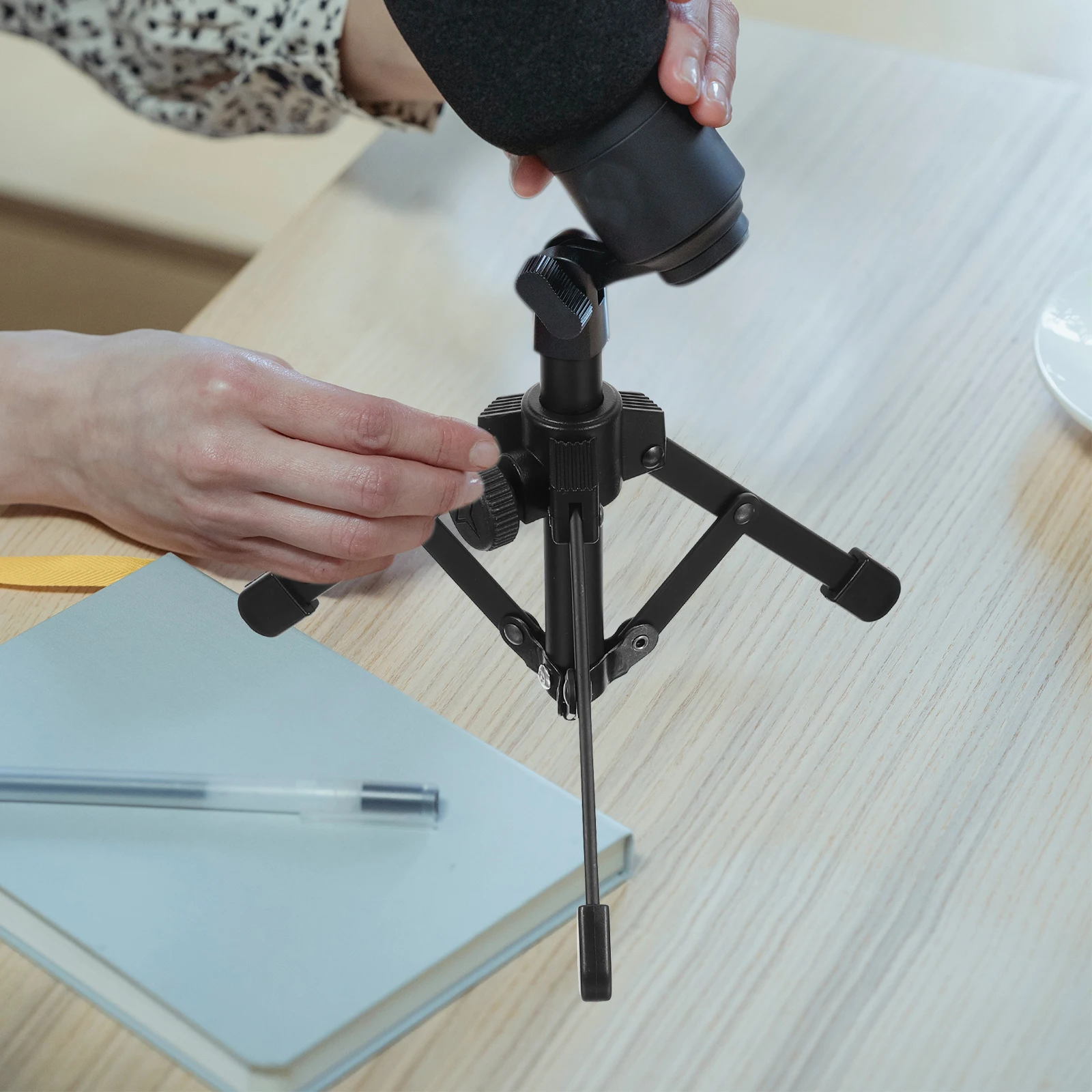 

Microphone Stand Desk Arm Desktop Mount Portable Small Holders Tripod Adjustable