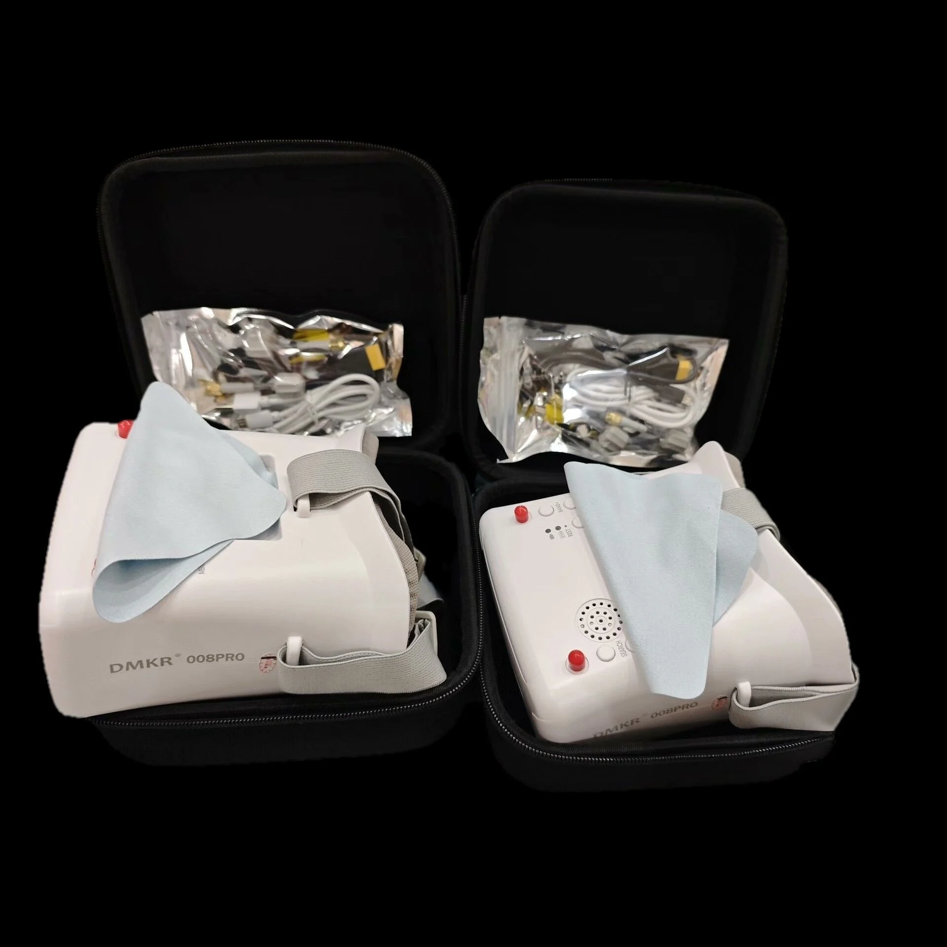 

008D PRO FPV Goggle Analog Video Transmission 5.8G 40ch Receiver 3.7V/2000mAh Battery 4.3 Inch HD LCD Monitor for Racing Drone