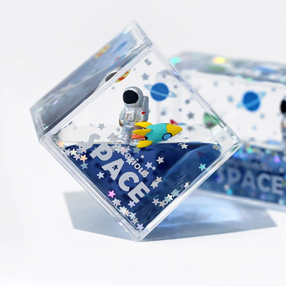 

1Pcs Astronaut Liquid Quicksand Decoration Desktop Ornament Relax Stress Reliever Home Office Floating Decor