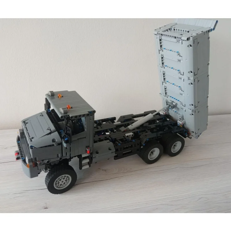MOC-51930 Fun All-Terrain Tilt Dump Truck Building Block Creative Model - 1420 Parts Educational Toy Creative Ornament Gift