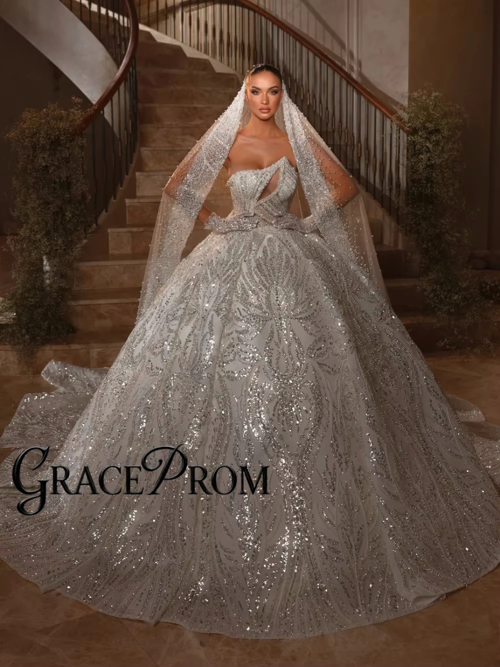 

Asymmetric Cut Slimming Ball Gown Chic Opulent Pearls Wedding Dress Vintage Court Style Long Train Lace Up Back Wear No Veil