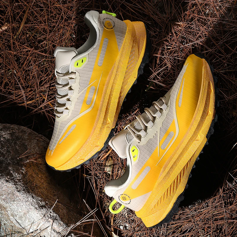 

New Autumn Fit Comfortable Mens Sports Shoes Breathable and Versatile Running Shoes Daily Foot Protection Trendy Walking Shoes