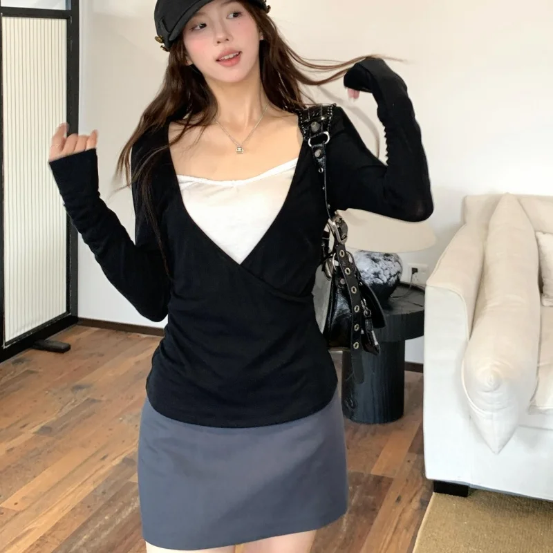 Damen Farbblock-Oberteil mit Langen Ärmeln in Schwarz, Einzigartiges Falsches Zweiteiler-Layering-Oberteil im Koreanischen Stil, Weiches Büro- und Freizeit-Top für den Herbst – Detail 20