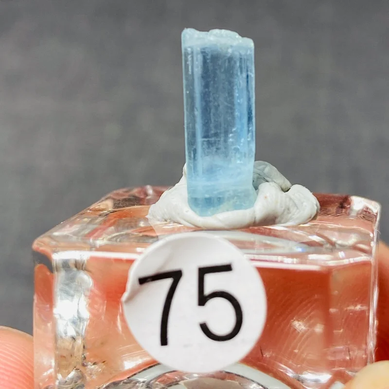 Spécimen minéral naturel d'aquamarine, cristal de quartz, pierre de guérison, décoration d'intérieur, Madagascar