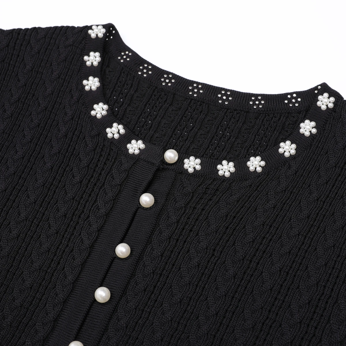 High Quality Summer New Women's Fashionable Classic Atmospheric Simple Pearl Slimming Short Sleeved T-Shirt Knitted Top