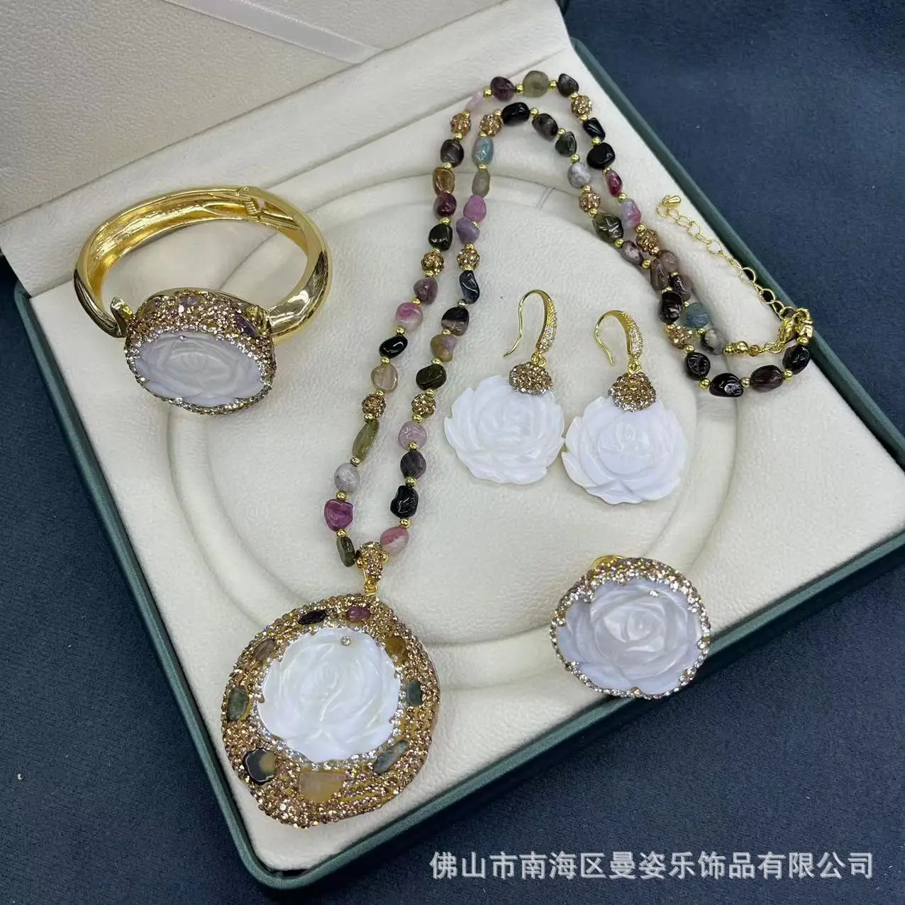 DIY accessories Live stream new natural shell inlaid tourmaline sweater chain medieval jewelry handmade necklace manufacturer di