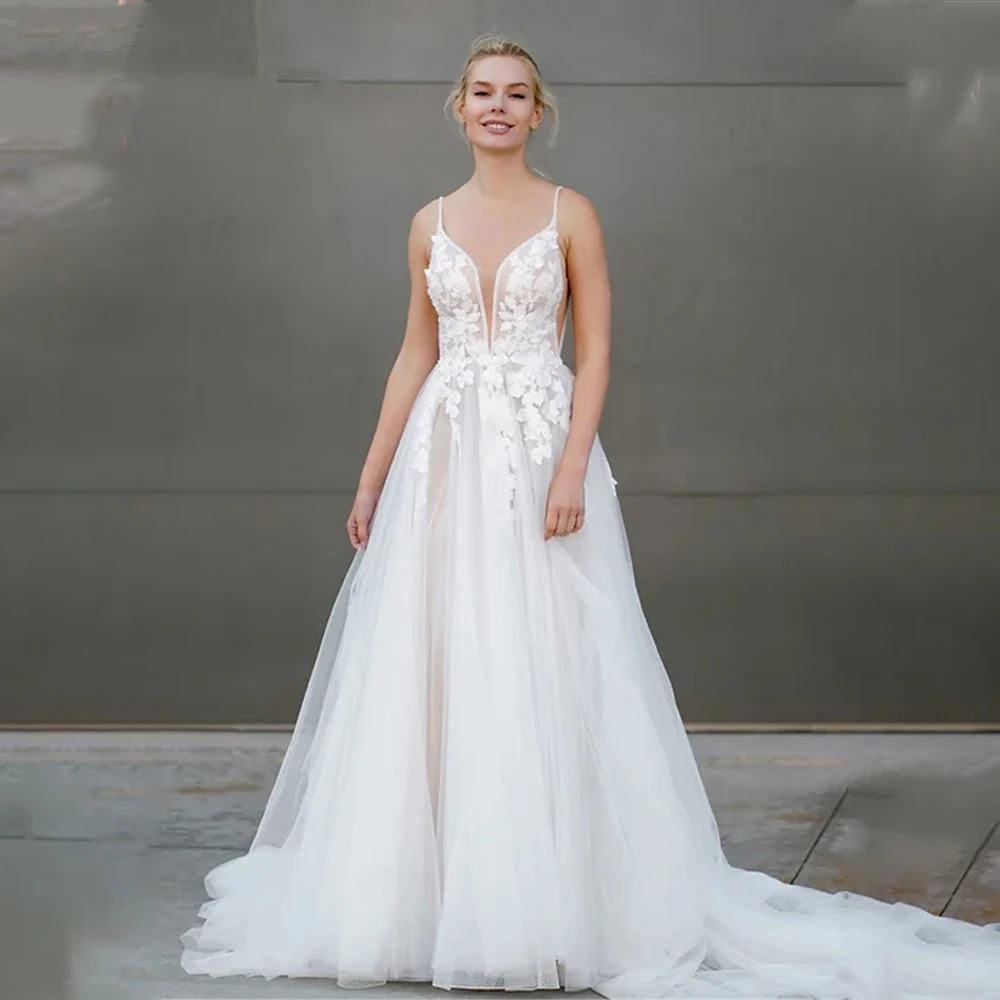 

Sexy Spaghetti Straps V-neck Lace Applique Bridal Grown A Line Wedding Dresses Backless Custom Made 2025 Rode De Morrie