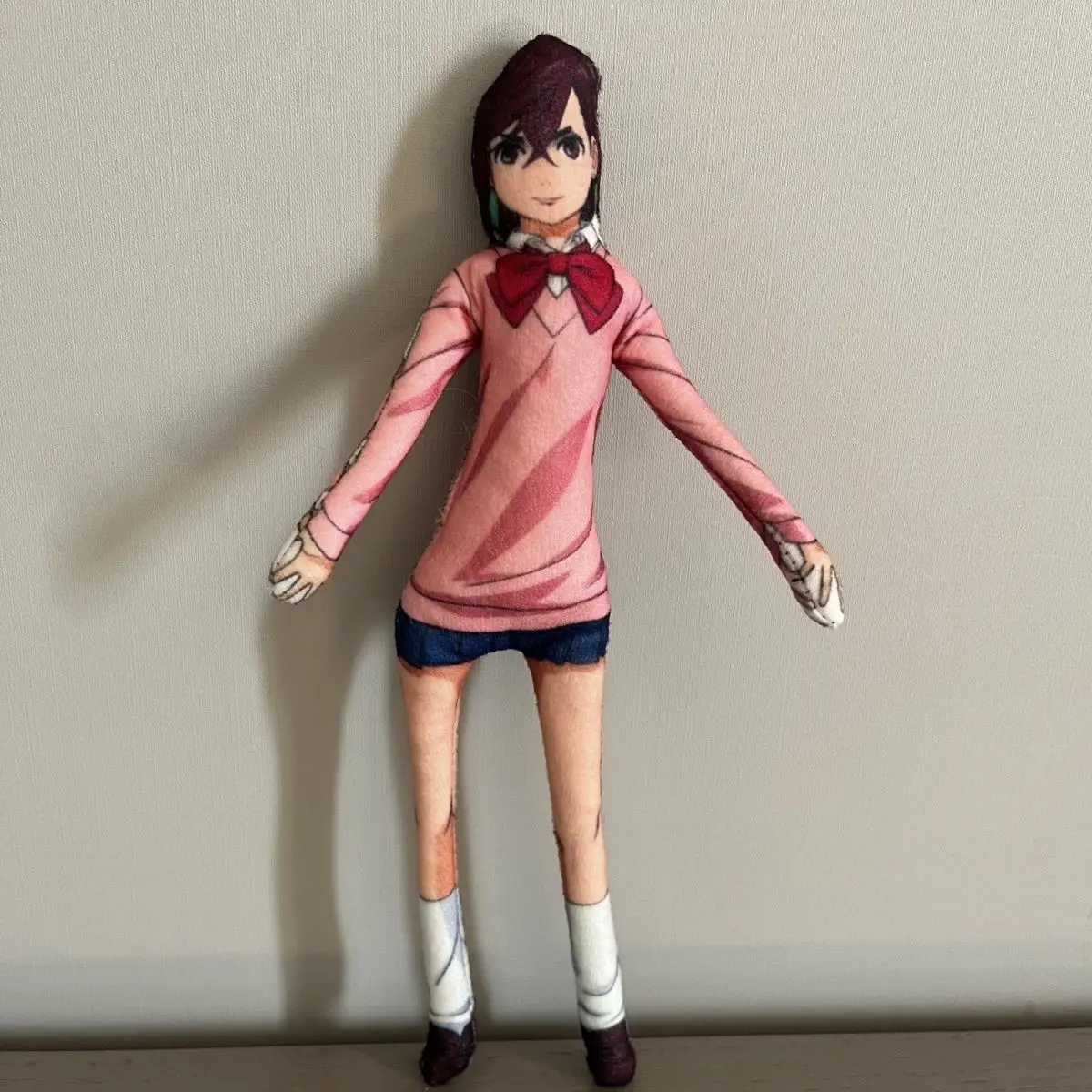 Hot Turbo Granny Maneki Neko Plüsch – Dandadan Cursed Yet Cute Anime Schlüsselanhänger Lucky Cat Rucksack Charm Geschenk