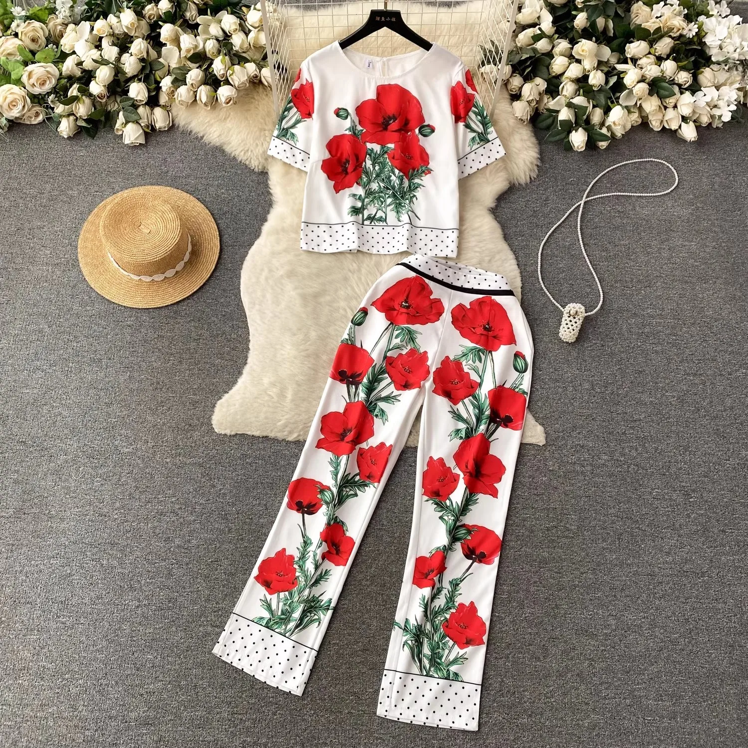

France Vintage Summer Flower Two Piece Set Runway Women O Neck Short Sleeve Rose Print T-Shirt Top + Pockets Pencil Pants Suits