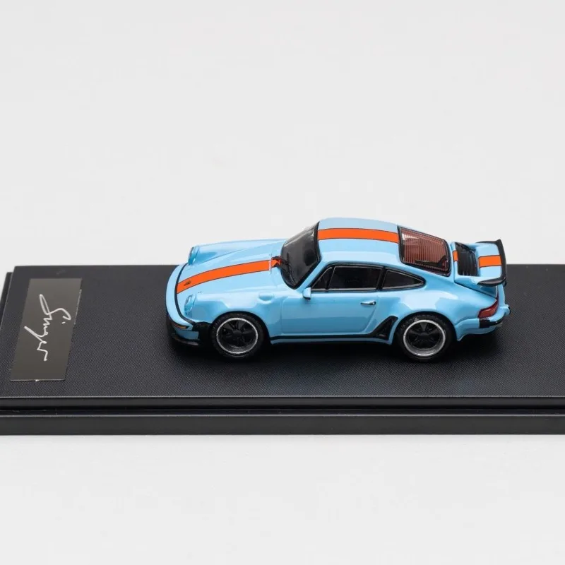 Diecast 1/64 Scale Porsche Singer Turbo 930 Sports Car Model Alloy Porsche Singer Turbo 930 Bay Blue Racing Car Model Display