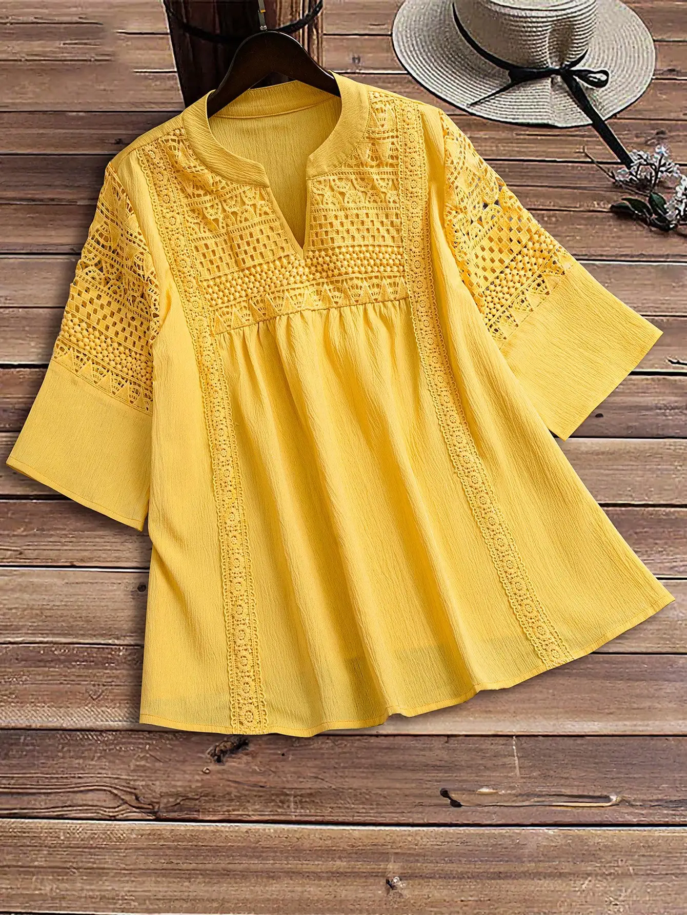 

Plus Size Women's New Lace Patchwork Shirt