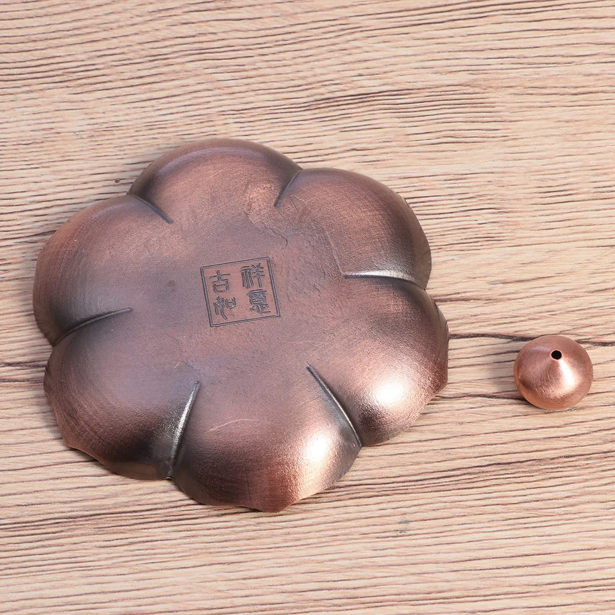 

Plum Blossom Red Bronze Water Drop Alloy Incense Burner Dish Unique Retro Design for Home Decor and Ash Catching Portable