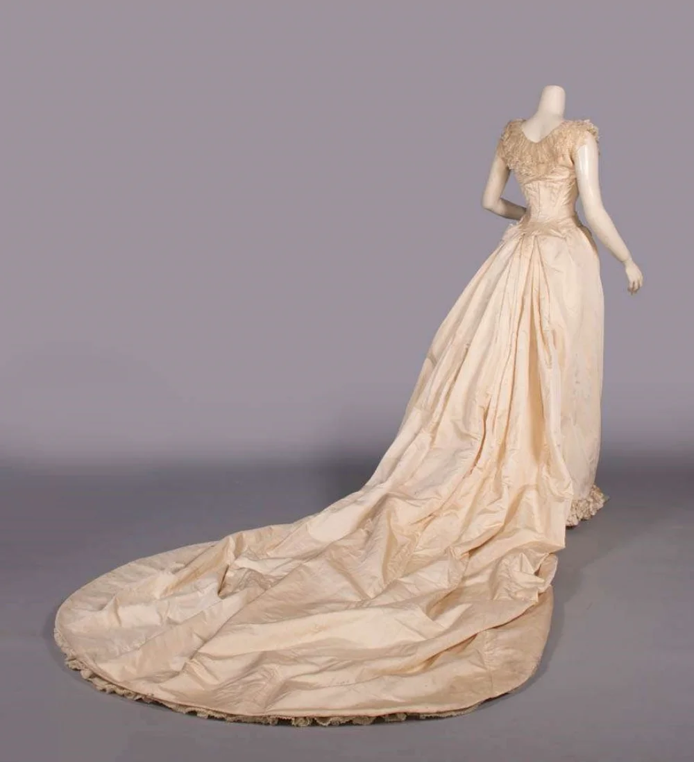 Costume de mariage de princesse historique, gothique, Steampunk, cour royale, sans manches, longue traîne, robe de bal victorienne du sud Belle