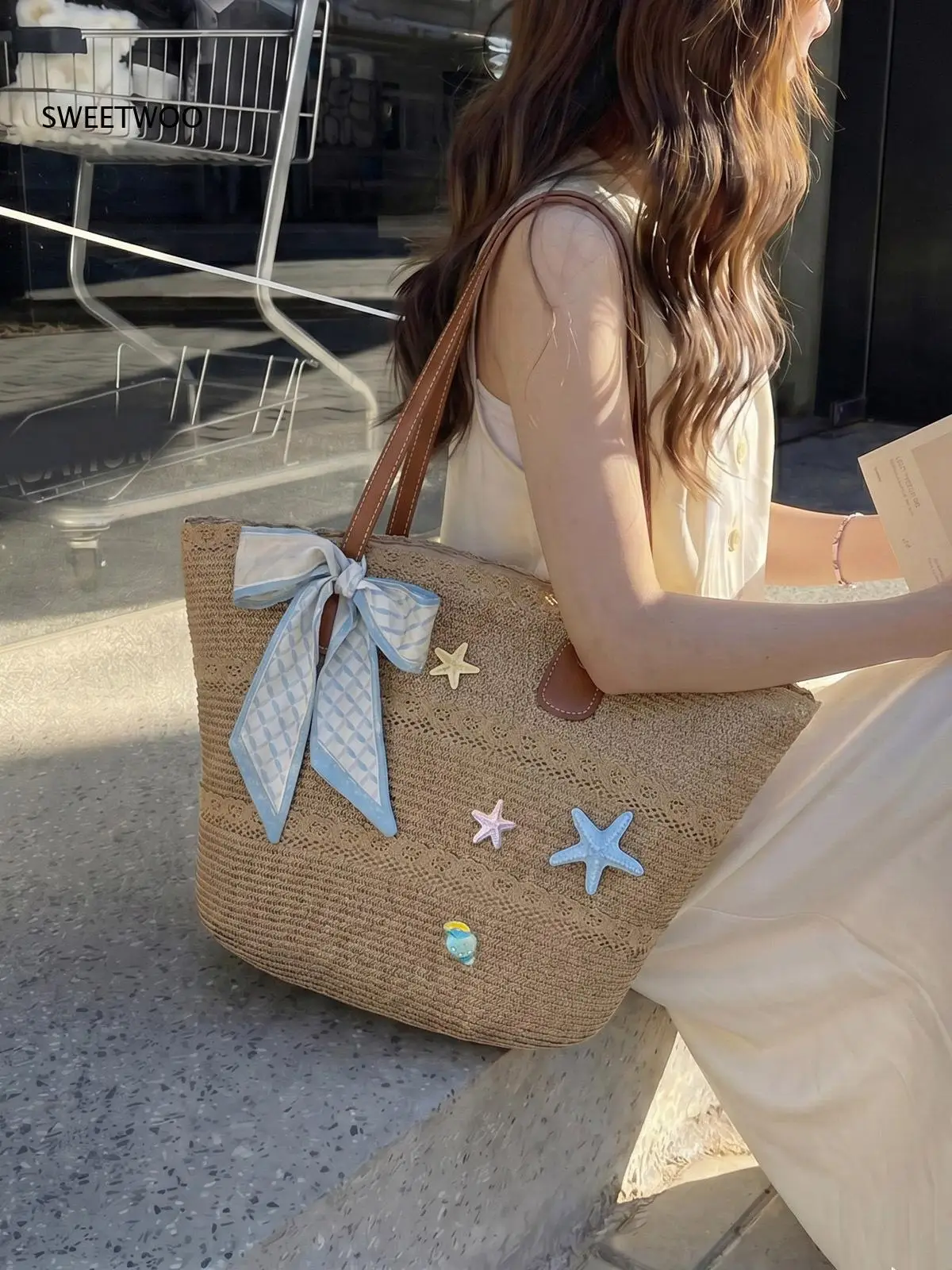2026 Woven Straw Tote Bag Beige Bow Decor Seaside Vacation Shoulder Bag Breathable Fabric Womens Handbag