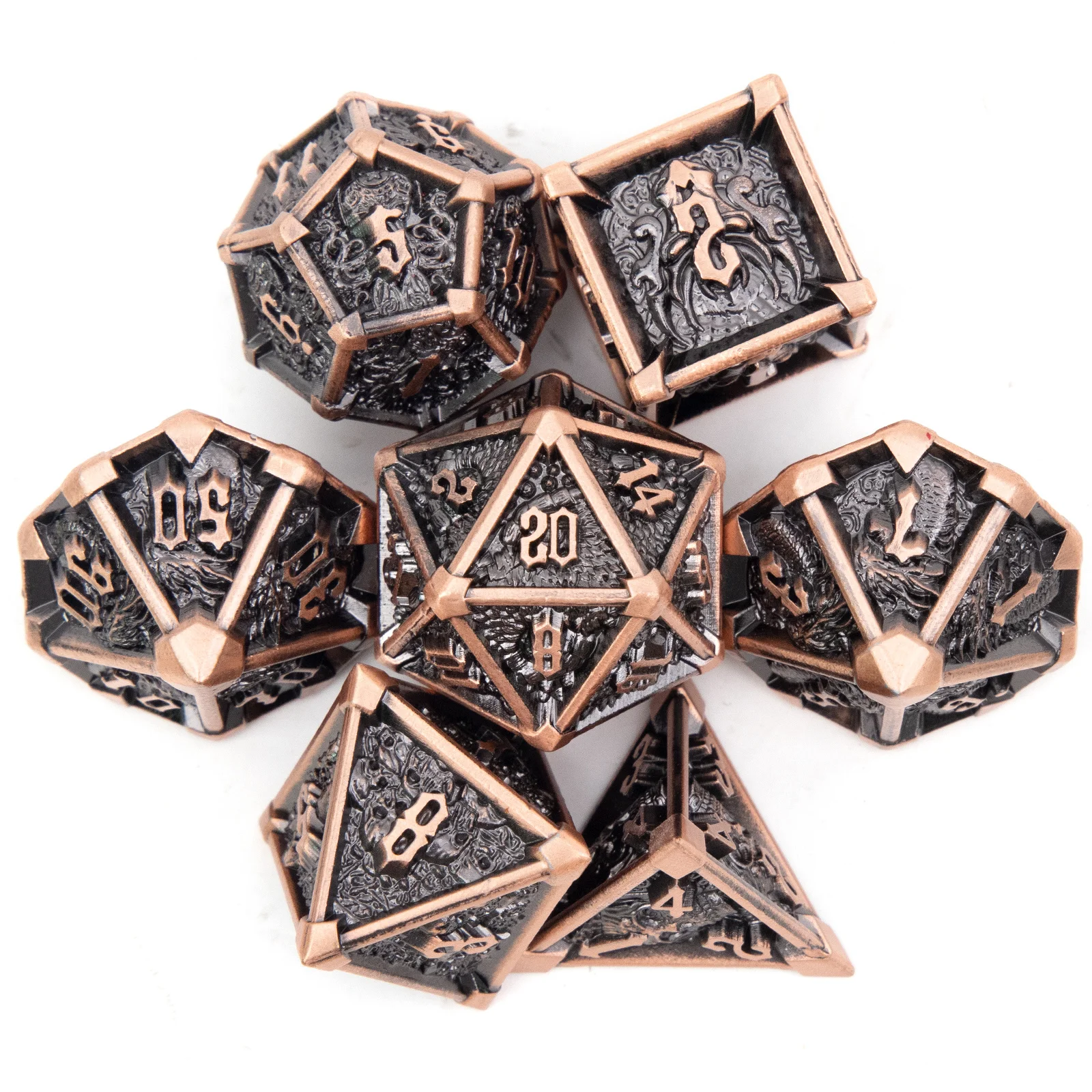 

Набор из 7 металлических многогранных кубиков из черной меди в форме черепов, подходящий для ролевых игр, настольных и карточных игр