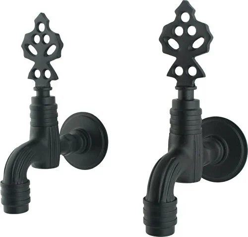 

Black Ottoman Faucet with Binary Perlators