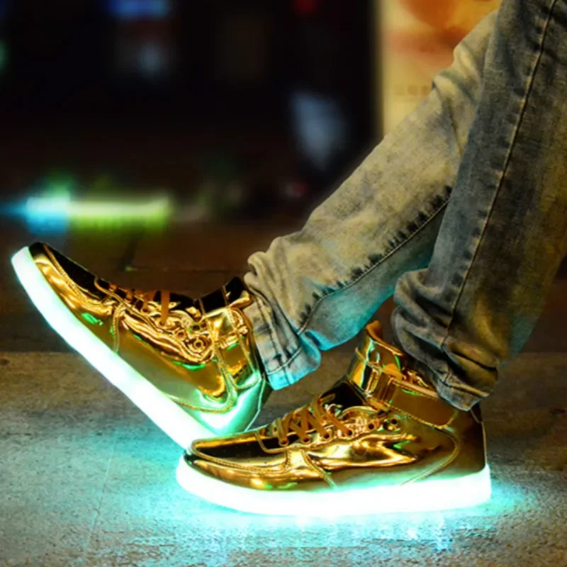 2024 New Casual Kids Luminous Sneakers Men Women Shoes LED Light Shoes USB Charger Glowing Sneakers Adult Sport Shoes Size 34-44