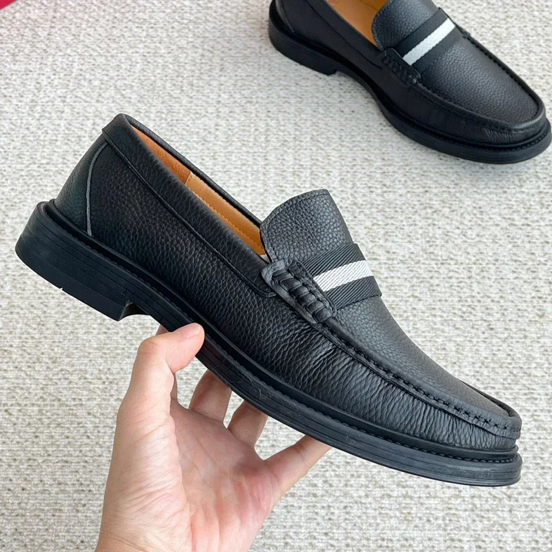 Black Full-grain Leather Slip-on Loafers Designer Men\'s Classic Striped Minimalist and Durable Casual Shoes