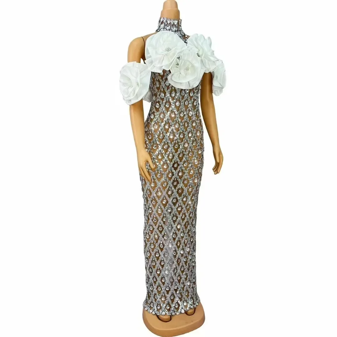 セクシーなステージビッグホワイトローズ女性エレガントなイブニングドレスキラキラシルバーラインストーン結婚式ウエディング衣装ショーレッドカーペット衣装