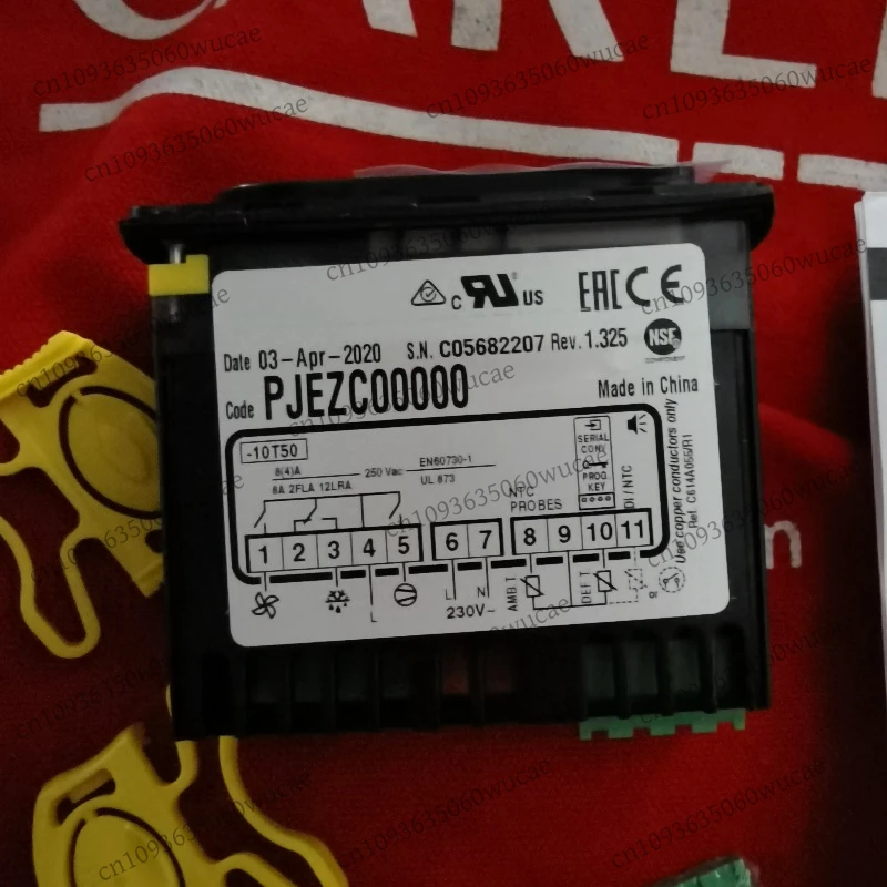 New original  CAREL Thermostat  PJEZC00000 PJEZCOOOOO