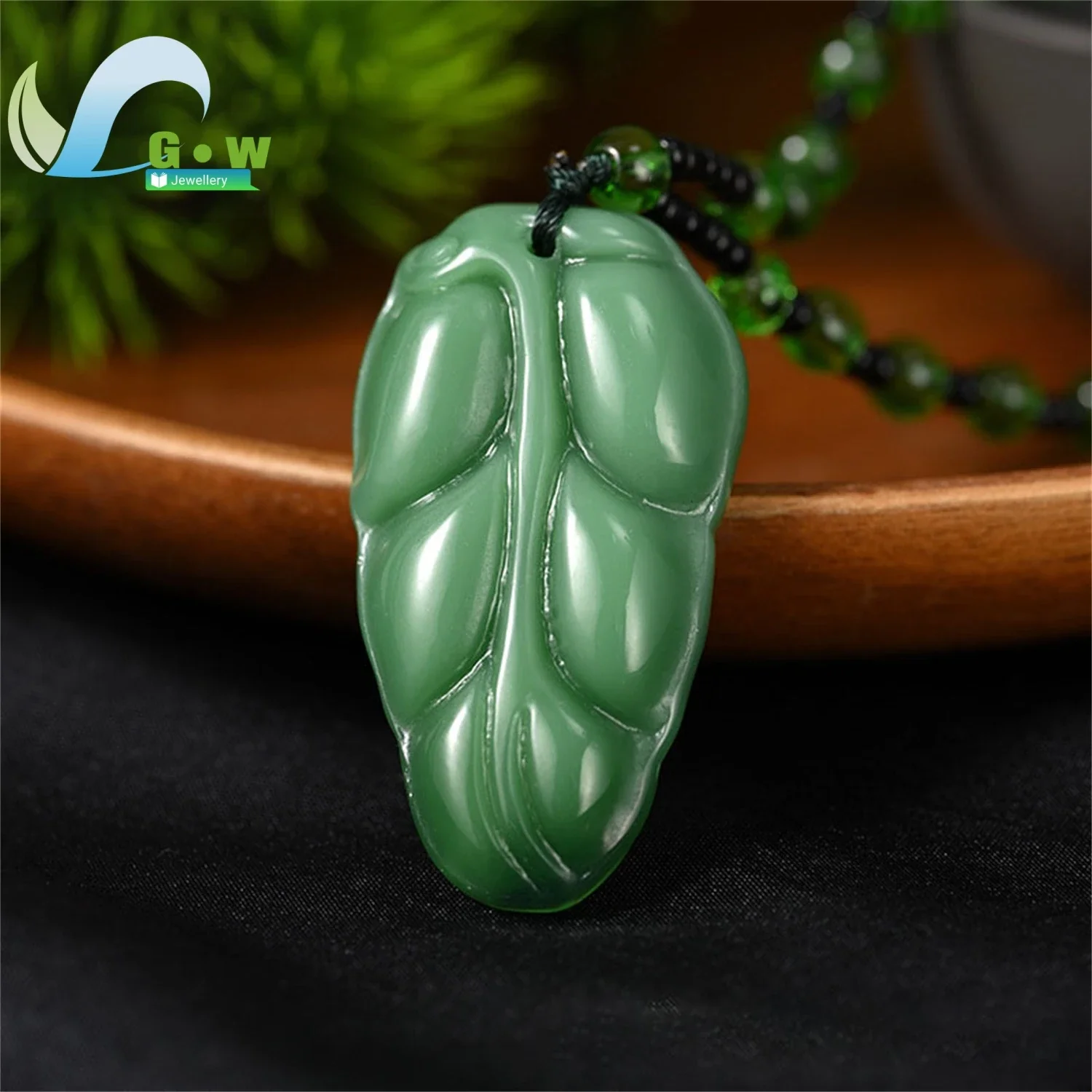 Green Imitation Stone Dragon Buddha Statue Lucky Charm Pendant Amulet Necklace for Safety Harmony Decorative Jewelry Ornament