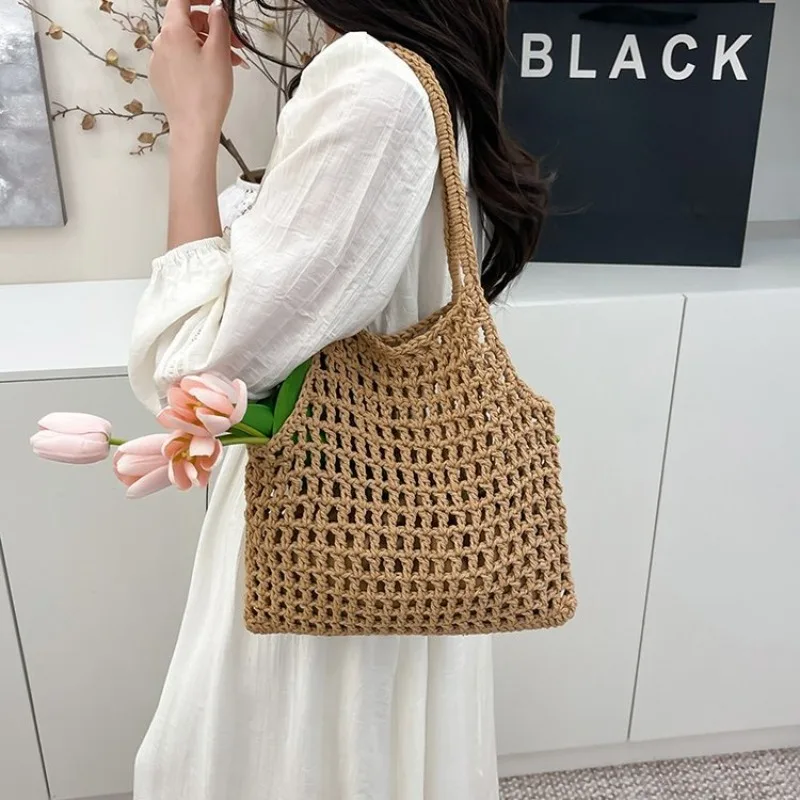 

Elegant Spacious Leather Tote Bag for Ladies, with Secure Zip Closure, Famous Designer, Luxury Brand Classic Handbags