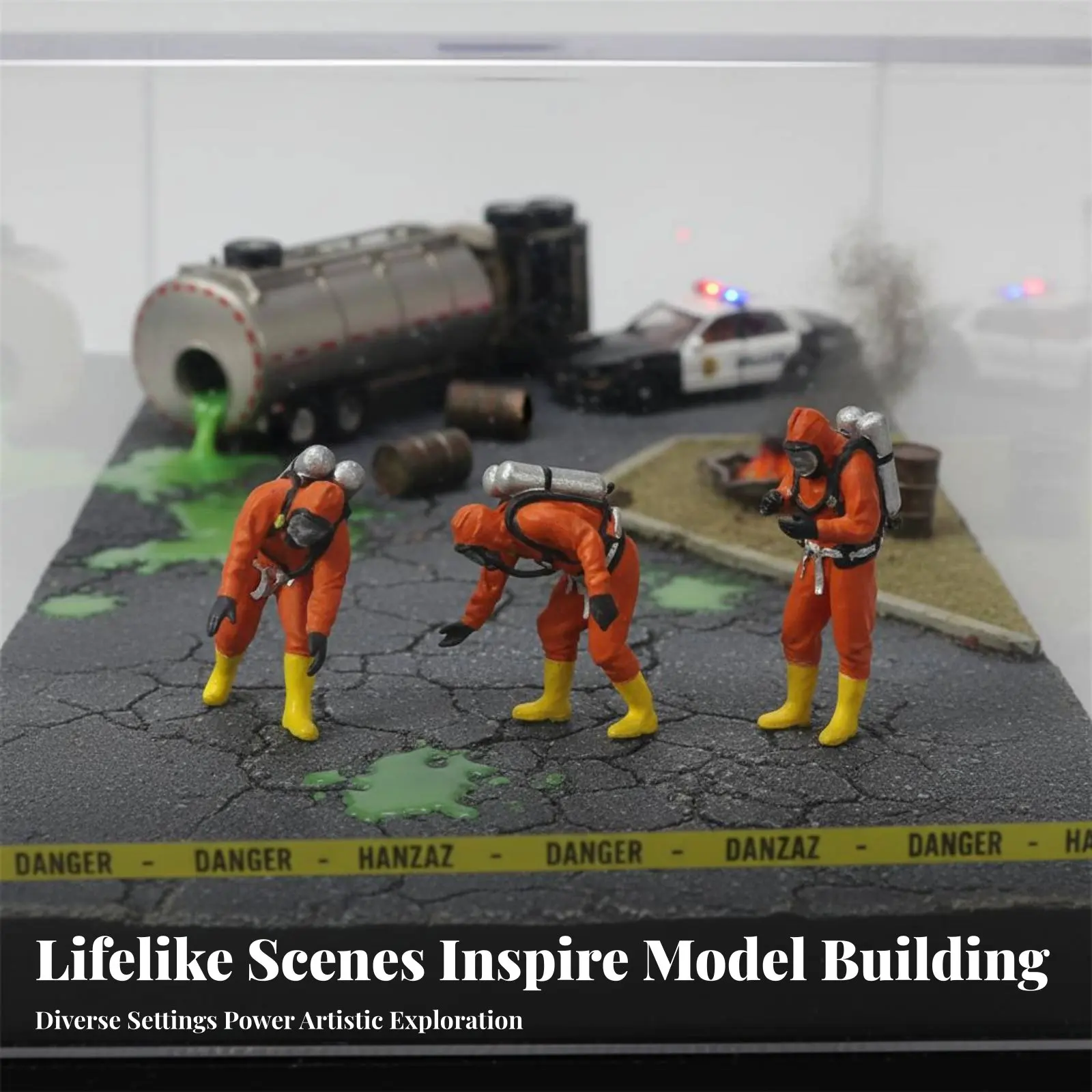 

Miniature High Intricacy 1:64 Scale Figure Suit Figurine Lifelike Features Scale Model Person Hand Painted