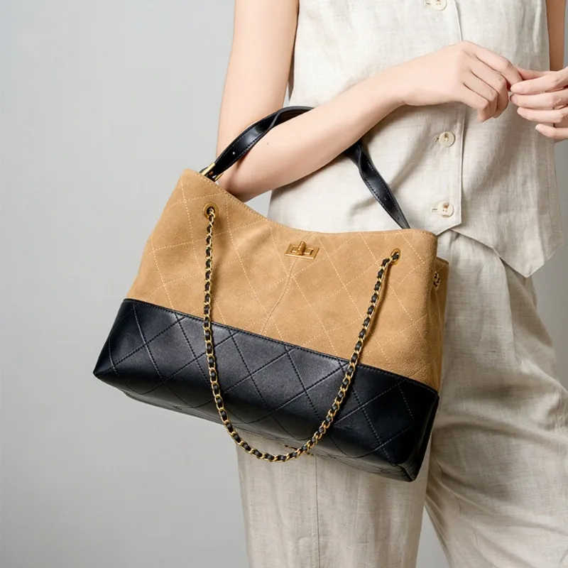 

First Layer Sheepskin Rhombus Chain Portable Light Luxury Shoulder Bag Underarm Commuting High-end Sense Large-capacity Tote Bag