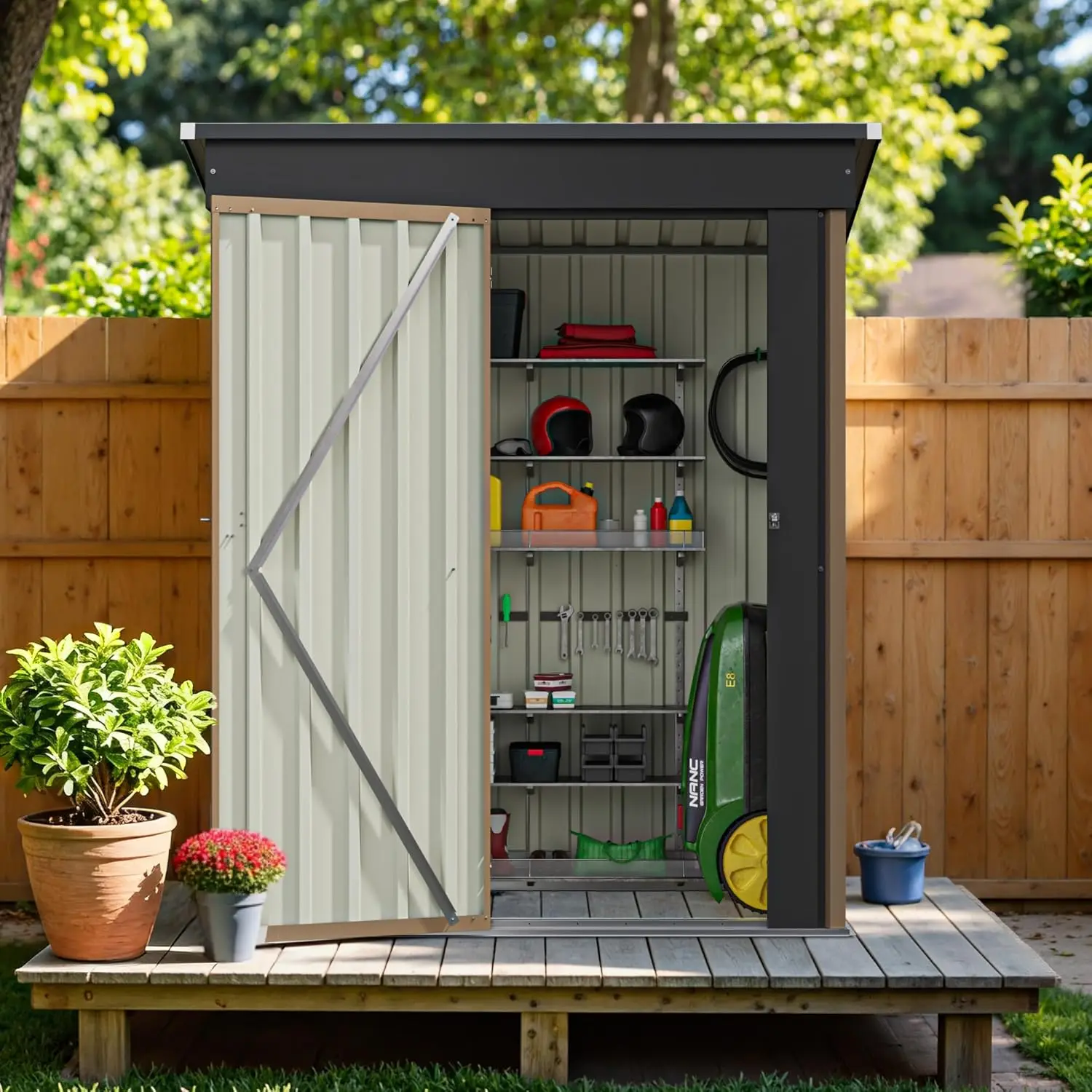 سقيفة تخزين معدنية للفناء بطول 5 × 3 أقدام مع أبواب قابلة للقفل، وتخزين خارجي للدراجة في الفناء الخلفي وحمام السباحة والحديقة باللون البني