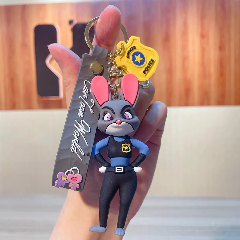 Disney Cartoon Keychain Crazy Animal City Cute Rabbit Police Officer Judy Fox Nick Figur Keyring Fashion Couple Bag Ornament