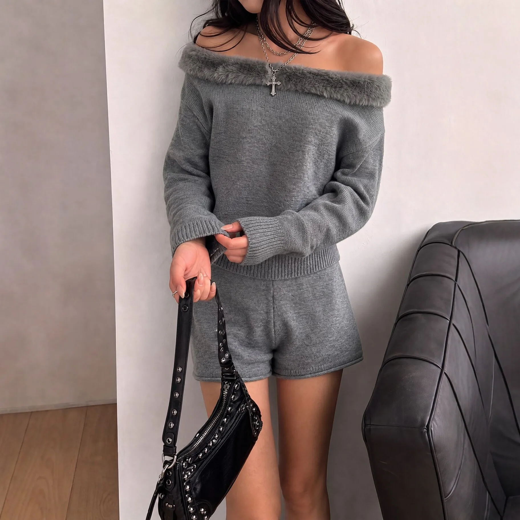 Chic Women's Plush Splice Neck Sweater Sets Casual Pullovers+Short Pants Two-Piece Set Autumn Fashion Comfortable Loose Outfits