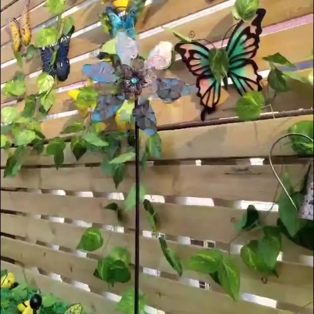 

Metal Windmill Spinner Sculpture Luminous Effect Butterfly Pattern Flower Pinwheel Rotating Gardening Plug Courtyard