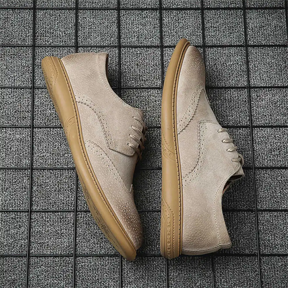 نعل مطاطي أحذية تنس باللون الأخضر العسكري بكعب أخضر أحذية رسمية للرجال أحذية رياضية مجموعة راقية