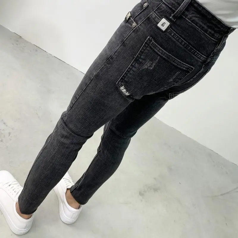 New 2024 Washed Black Slim Fit Denim Jeans for Men Floral Embroidery Casual Fashion Full Length Spring Autumn Cotton Trousers