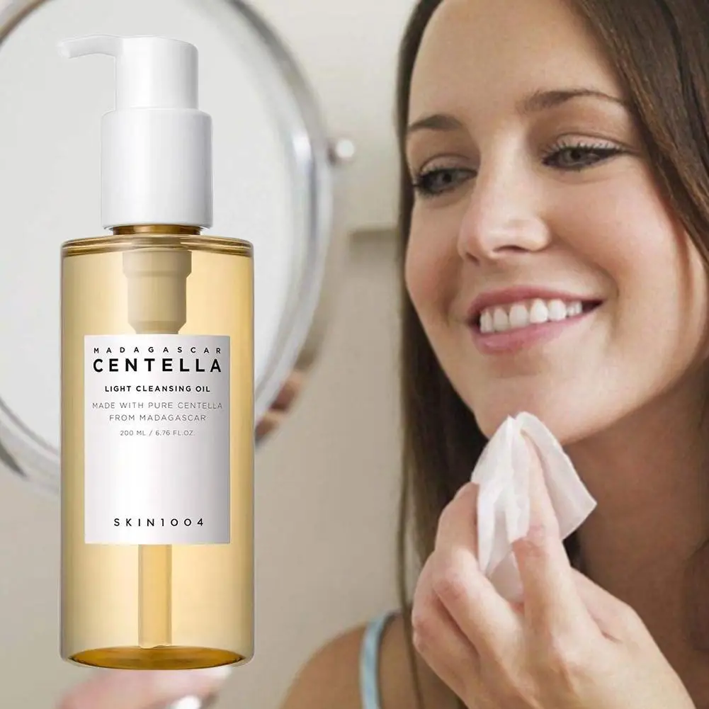 Centella Asiatica Facial Cleansing And Makeup Remover Oil Soothes The Skin, Dissolves Dirt And Moisturizes. Compact And Portable