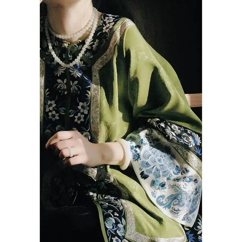 Chinese Traditional Green Round Neck Handmade Buttons Floral Printed Big Sleeve Tang Suit Top Women 2024 Vintage Party Shirt